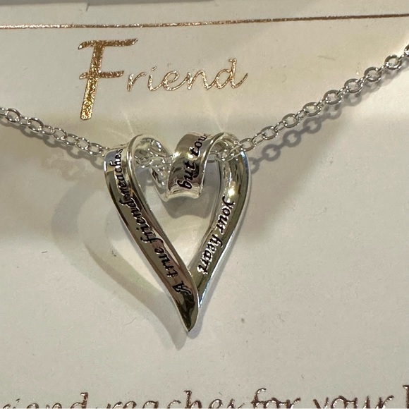 New in Box Silver Expression by LA Rocks “Friend” Necklace, chain, heart pendant - Picture 2 of 9